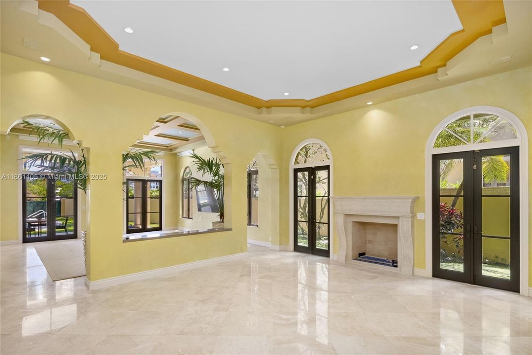 For Sale: $4,850,000 (4 beds, 3 baths, 5628 Square Feet)