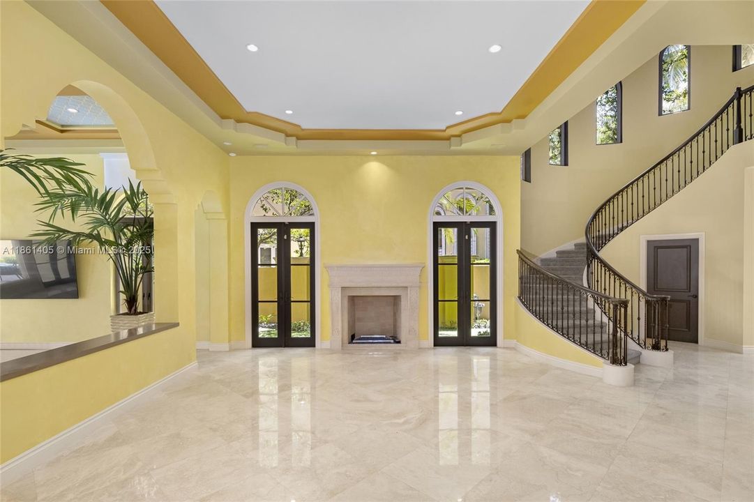 For Sale: $4,850,000 (4 beds, 3 baths, 5628 Square Feet)