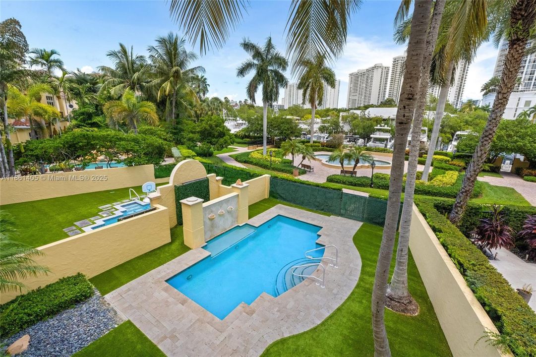 For Sale: $4,850,000 (4 beds, 3 baths, 5628 Square Feet)