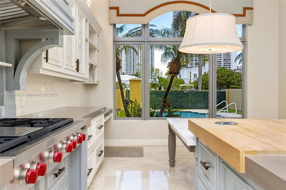 For Sale: $4,850,000 (4 beds, 3 baths, 5628 Square Feet)