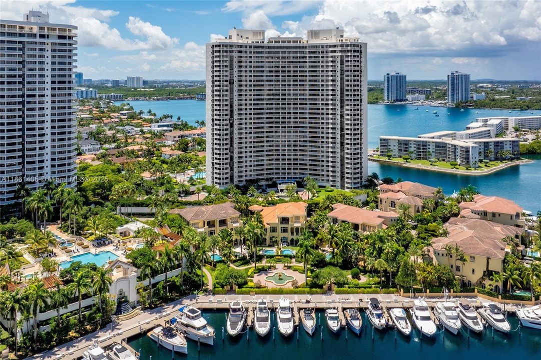 For Sale: $4,850,000 (4 beds, 3 baths, 5628 Square Feet)