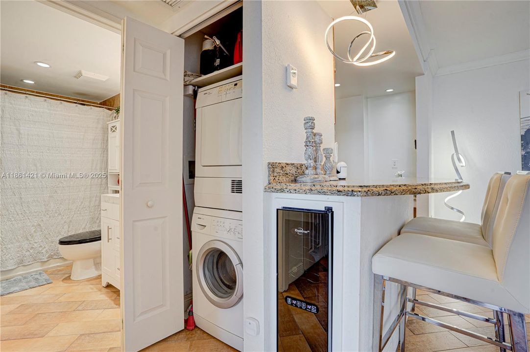 En Venta: $420,000 (1 camas, 1 baños, 950 Pies cuadrados)