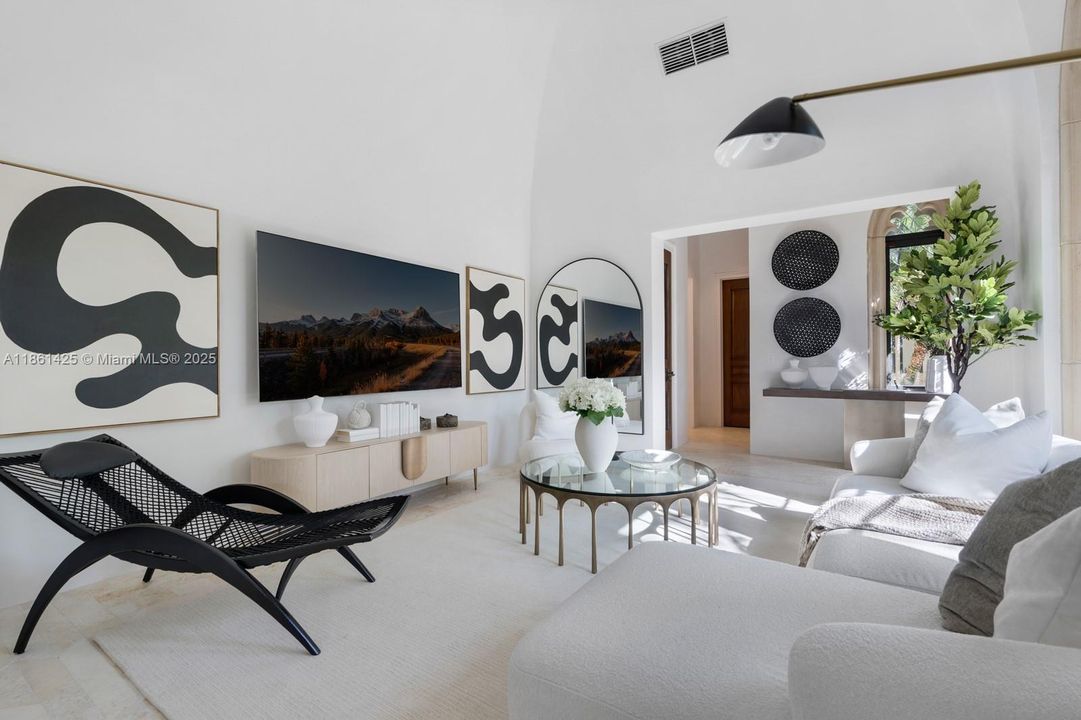 En Venta: $24,000,000 (5 camas, 5 baños, 12863 Pies cuadrados)