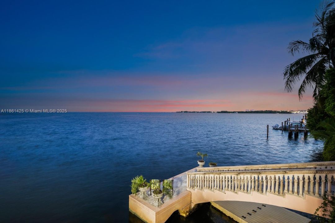 En Venta: $24,000,000 (5 camas, 5 baños, 12863 Pies cuadrados)