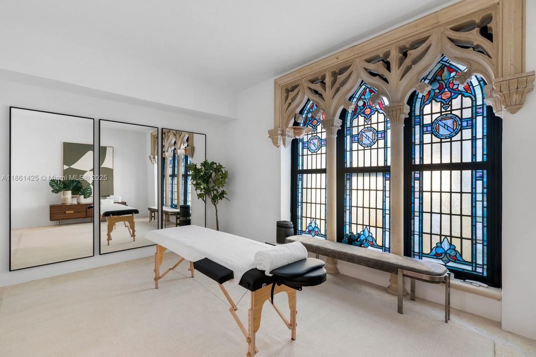 En Venta: $24,000,000 (5 camas, 5 baños, 12863 Pies cuadrados)