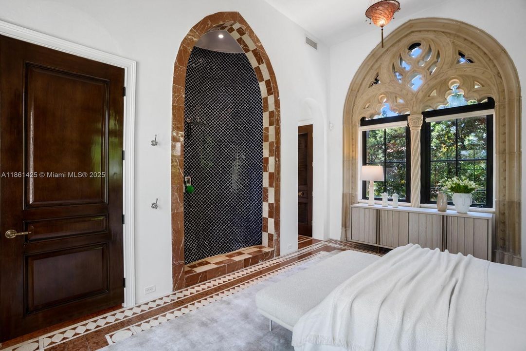 En Venta: $24,000,000 (5 camas, 5 baños, 12863 Pies cuadrados)