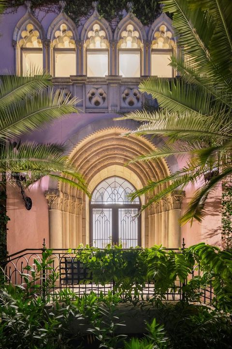 En Venta: $24,000,000 (5 camas, 5 baños, 12863 Pies cuadrados)