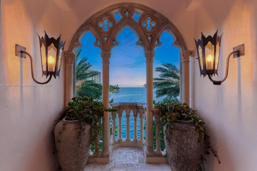 En Venta: $24,000,000 (5 camas, 5 baños, 12863 Pies cuadrados)