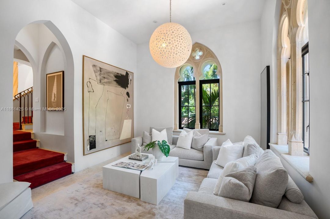 En Venta: $24,000,000 (5 camas, 5 baños, 12863 Pies cuadrados)