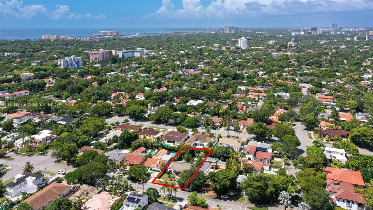 Activo con contrato: $1,400,000 (3 camas, 1 baños, 1708 Pies cuadrados)