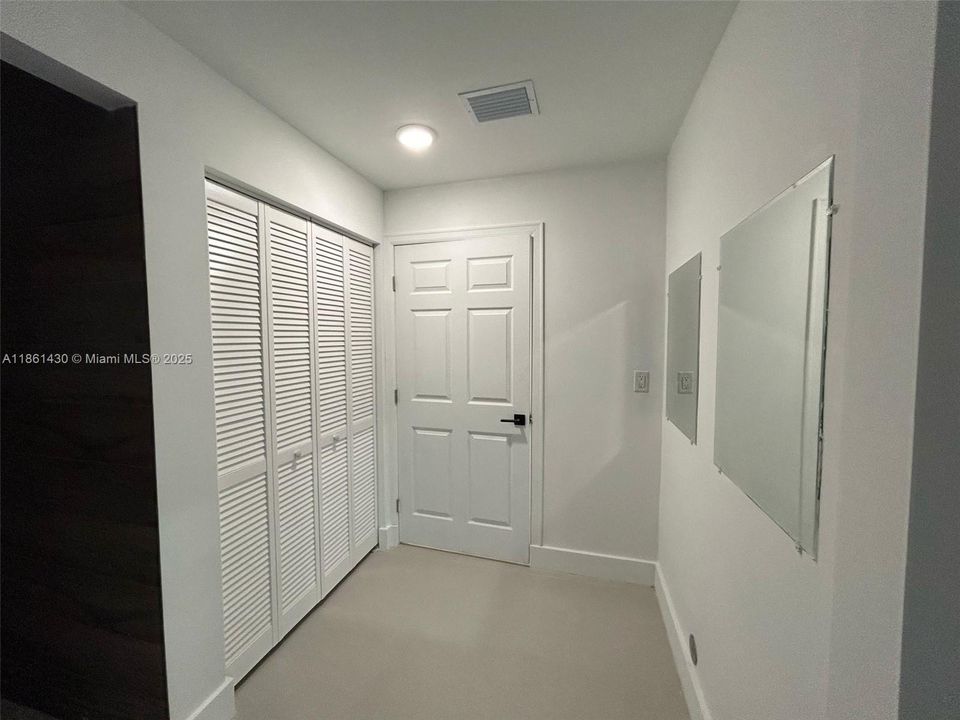 В аренду: $4,656 (0 спален, 0 ванн, 0 Квадратных фут)