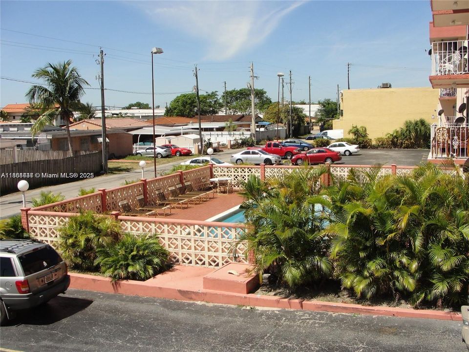 En Venta: $186,500 (1 camas, 1 baños, 697 Pies cuadrados)