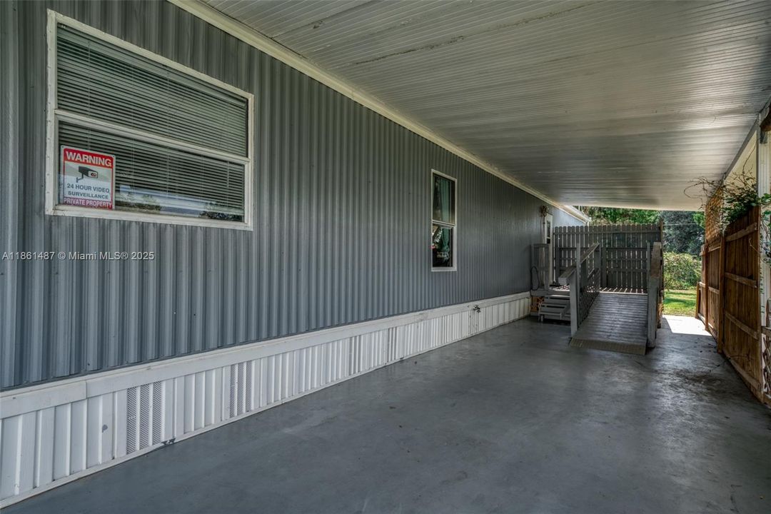 Недавно продано: $69,900 (2 спален, 1 ванн, 840 Квадратных фут)