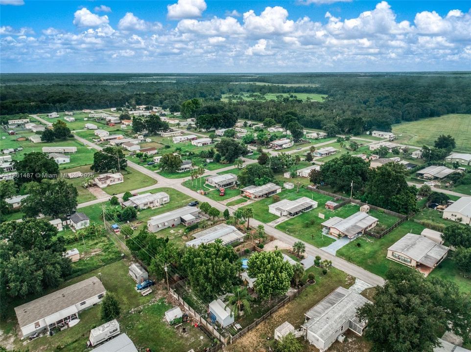 Недавно продано: $69,900 (2 спален, 1 ванн, 840 Квадратных фут)