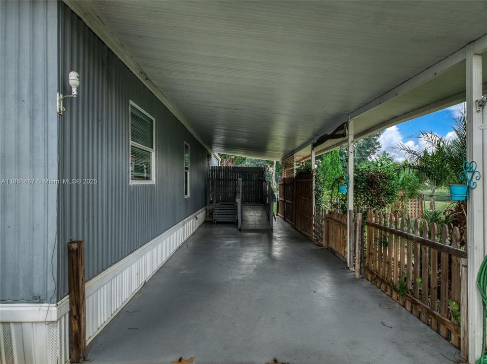 Недавно продано: $69,900 (2 спален, 1 ванн, 840 Квадратных фут)