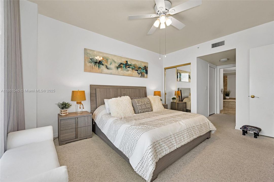 For Sale: $1,070,000 (2 beds, 2 baths, 1500 Square Feet)