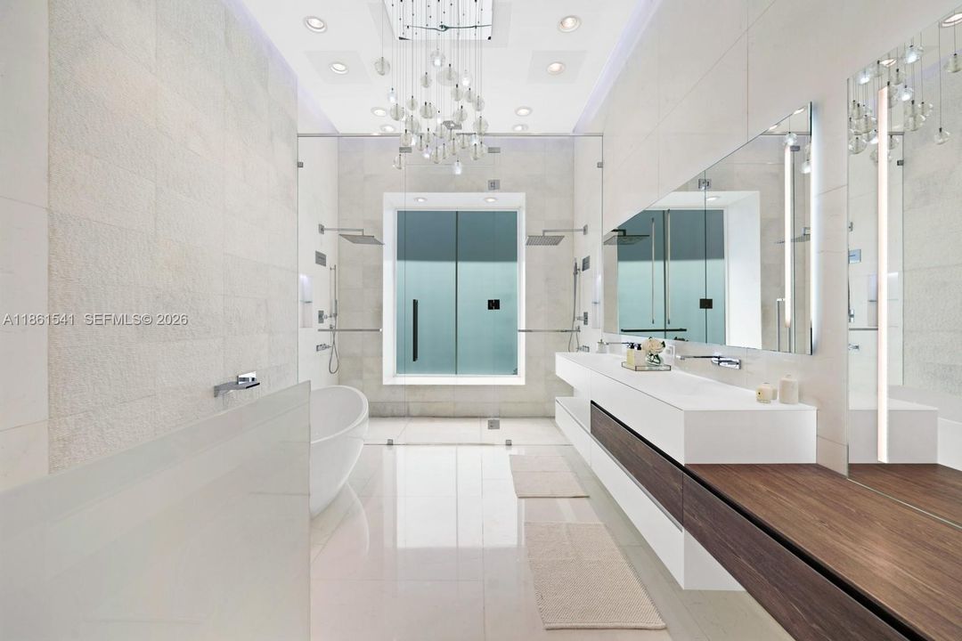 For Sale: $9,500,000 (5 beds, 5 baths, 4473 Square Feet)