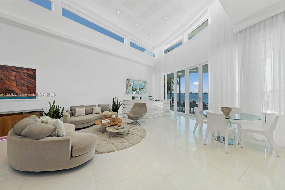 For Sale: $9,500,000 (5 beds, 5 baths, 4473 Square Feet)