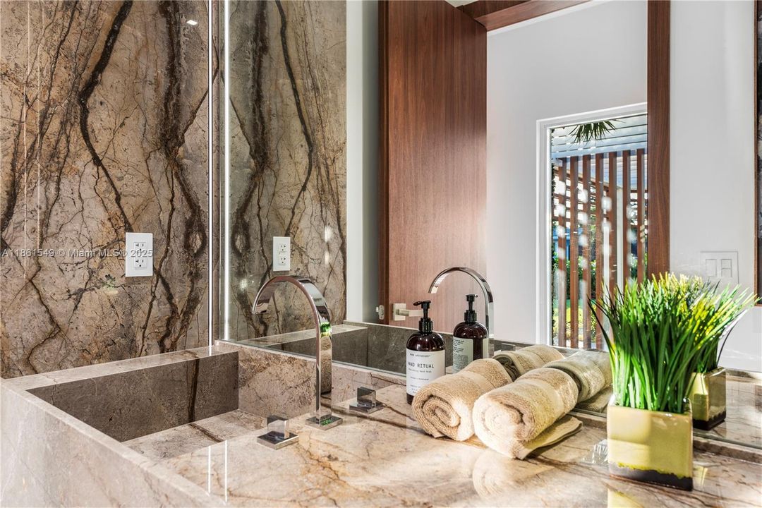 Недавно арендовано: $15,000 (3 спален, 3 ванн, 1222 Квадратных фут)