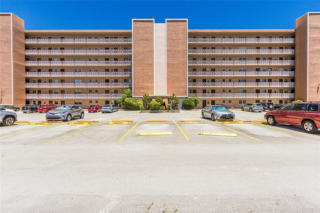 Недавно продано: $199,000 (2 спален, 2 ванн, 1092 Квадратных фут)