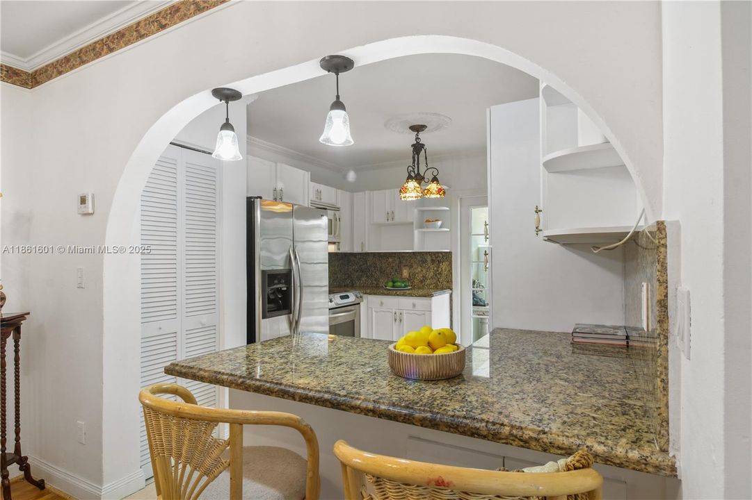 For Sale: $775,000 (3 beds, 2 baths, 1302 Square Feet)