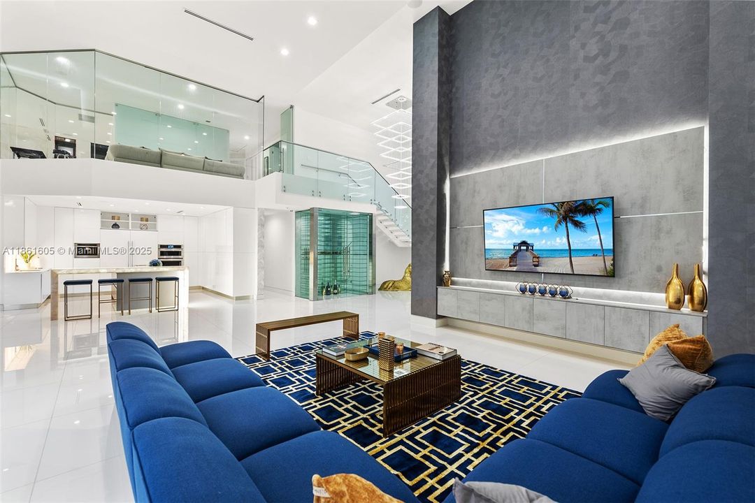 Recently Rented: $28,500 (7 beds, 3 baths, 6081 Square Feet)