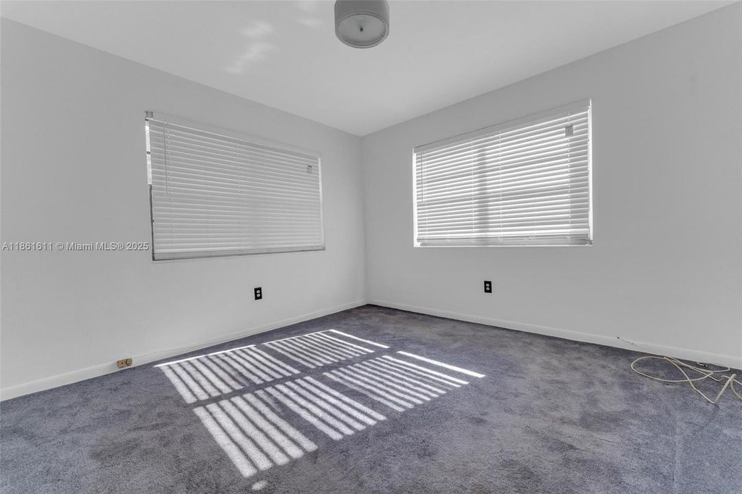 Active With Contract: $4,000 (4 beds, 3 baths, 1596 Square Feet)