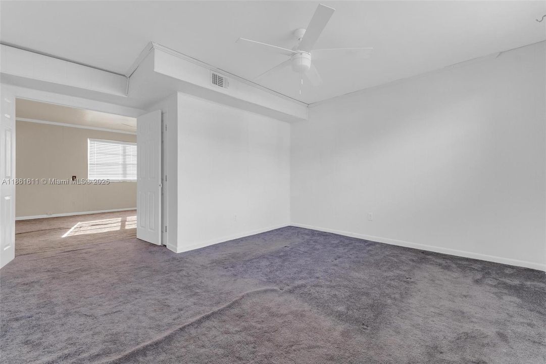 Active With Contract: $4,000 (4 beds, 3 baths, 1596 Square Feet)