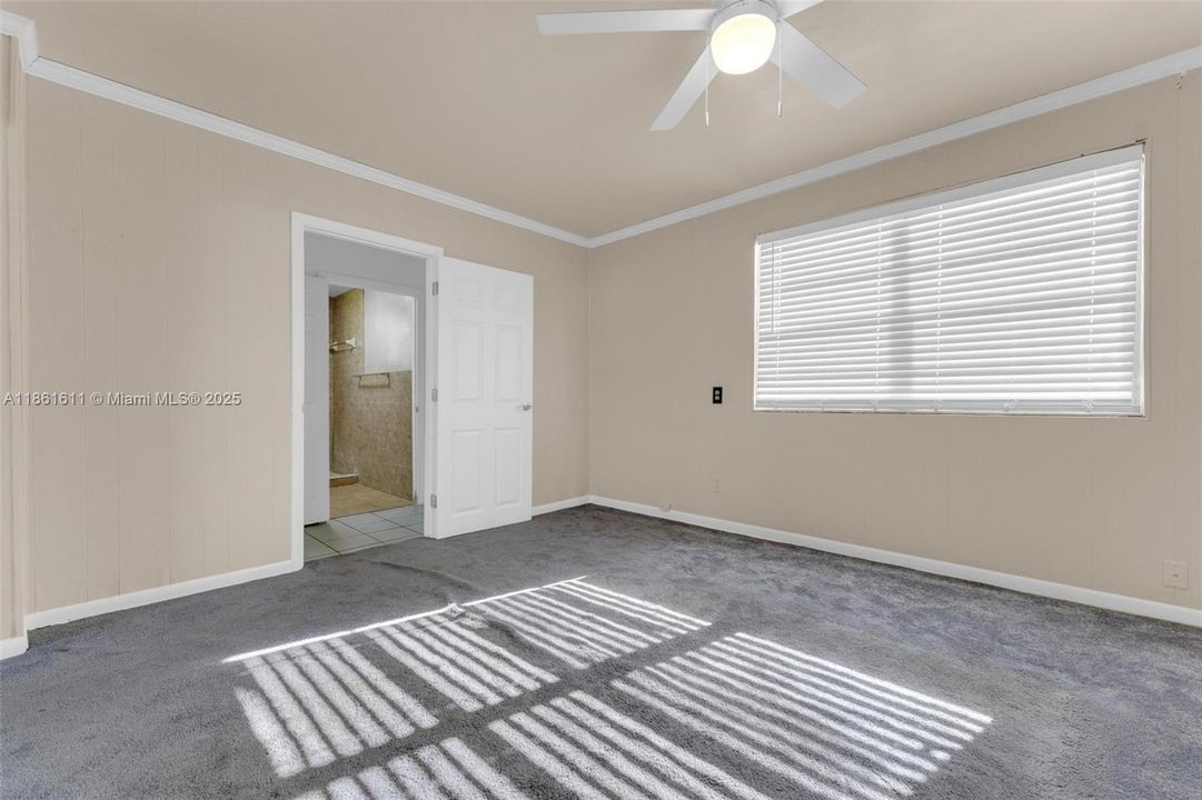 Active With Contract: $4,000 (4 beds, 3 baths, 1596 Square Feet)