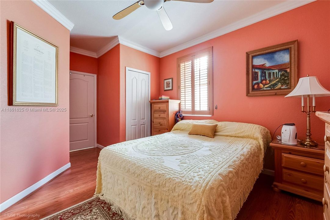 For Sale: $1,050,000 (4 beds, 3 baths, 3531 Square Feet)