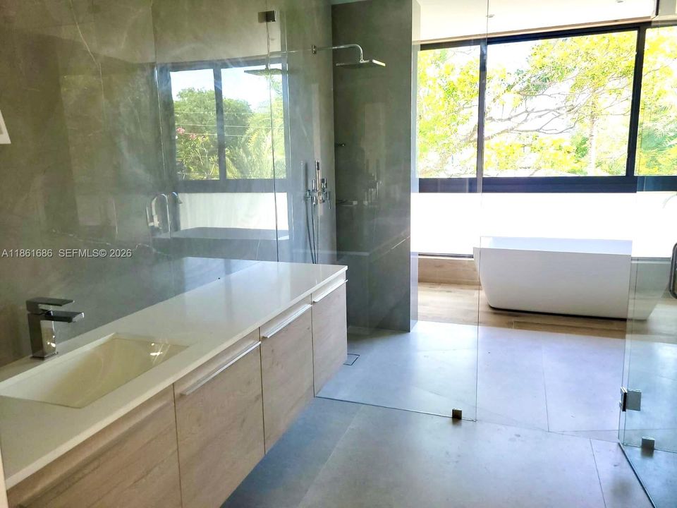Недавно продано: $4,595,000 (6 спален, 7 ванн, 5494 Квадратных фут)