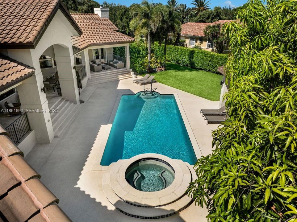 For Sale: $4,250,000 (5 beds, 5 baths, 4906 Square Feet)