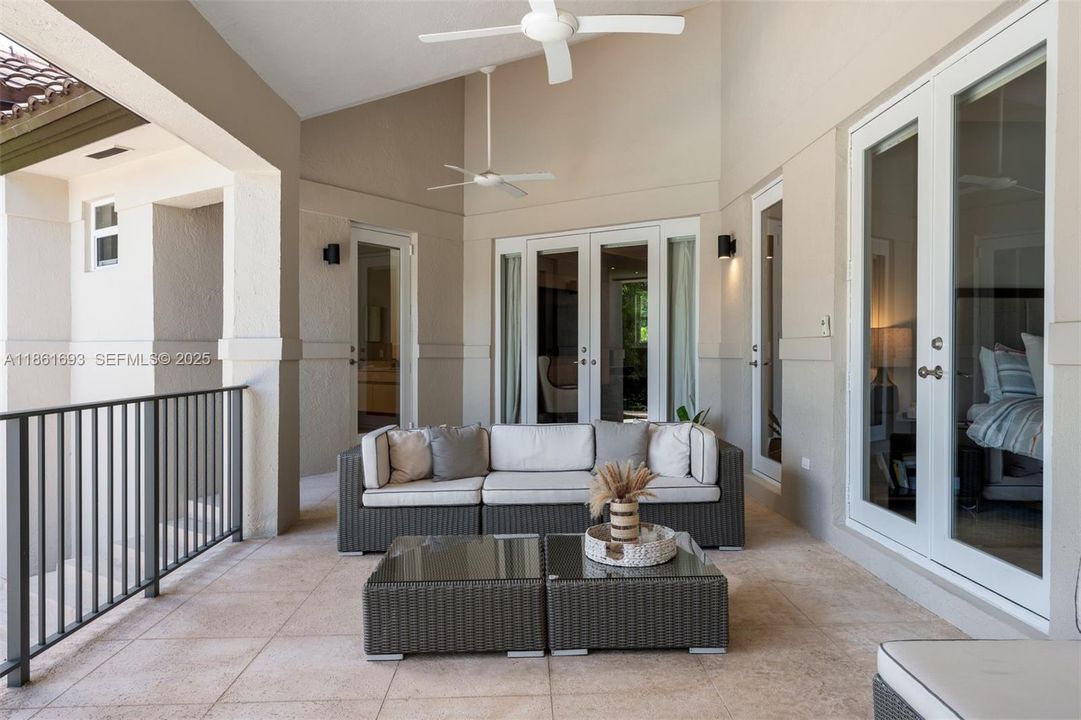 For Sale: $4,250,000 (5 beds, 5 baths, 4906 Square Feet)