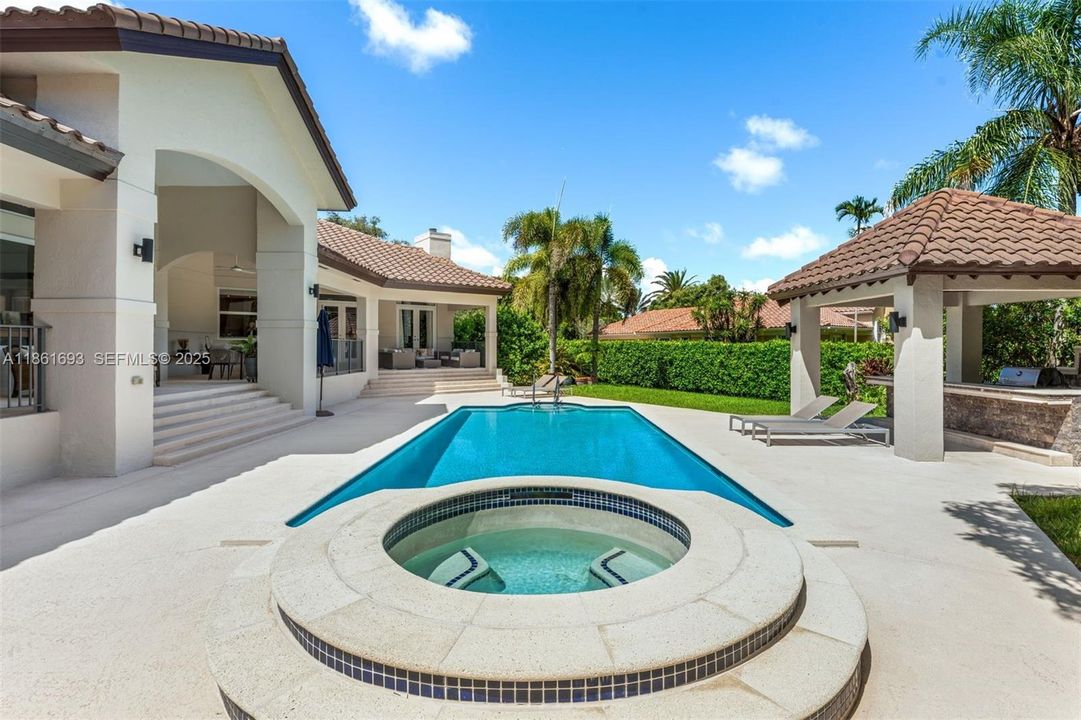 For Sale: $4,250,000 (5 beds, 5 baths, 4906 Square Feet)