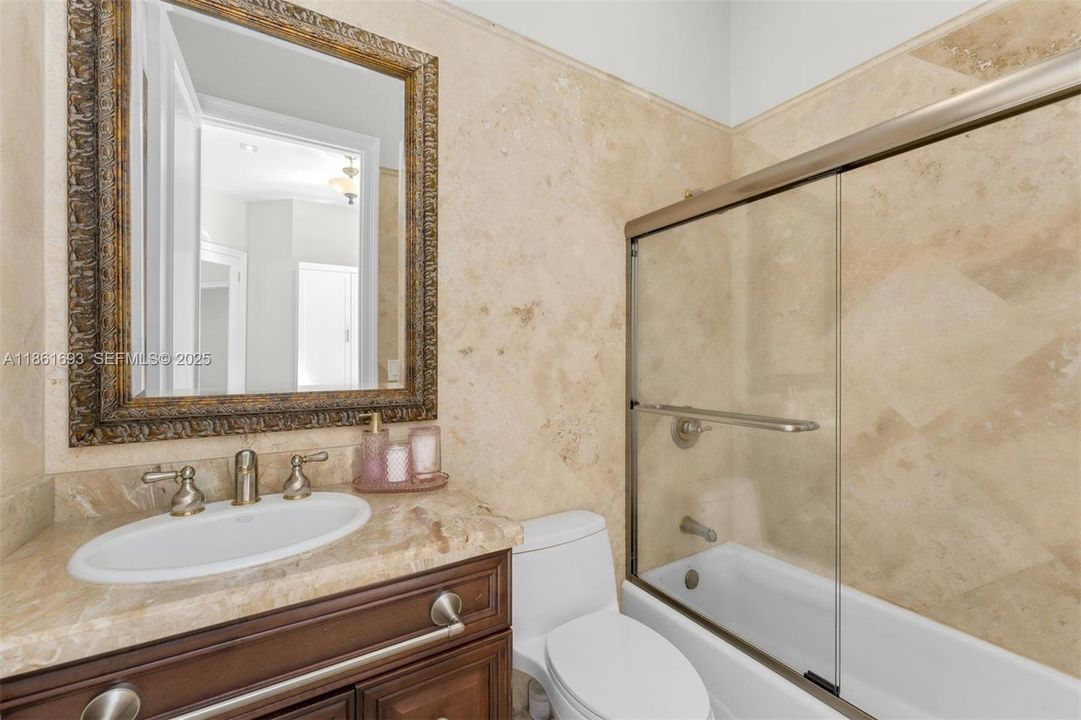 For Sale: $4,250,000 (5 beds, 5 baths, 4906 Square Feet)