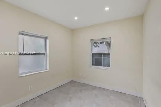 待售: $795,000 (3 贝兹, 2 浴室, 1210 平方英尺)