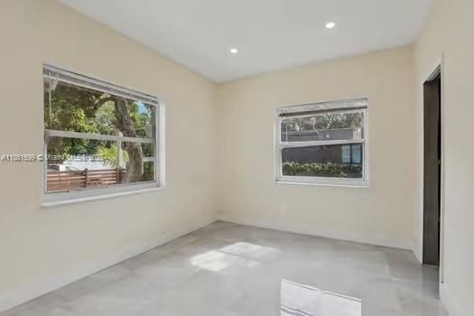 待售: $795,000 (3 贝兹, 2 浴室, 1210 平方英尺)