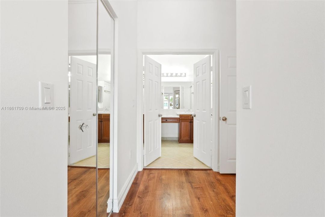 В аренду: $6,350 (4 спален, 2 ванн, 2692 Квадратных фут)