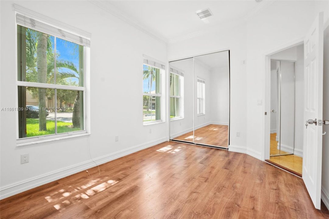 В аренду: $6,350 (4 спален, 2 ванн, 2692 Квадратных фут)