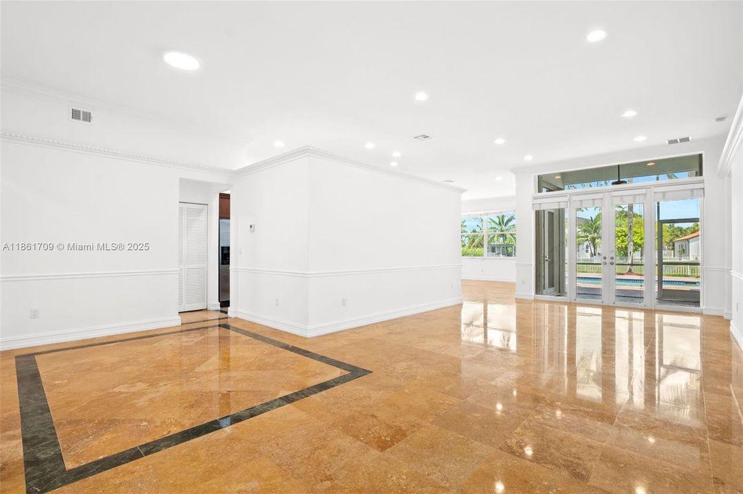 В аренду: $6,350 (4 спален, 2 ванн, 2692 Квадратных фут)