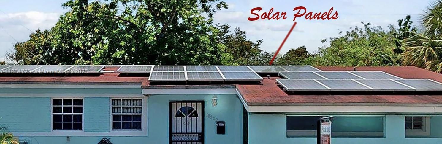 合同活跃: $599,999 (3 贝兹, 2 浴室, 1690 平方英尺)