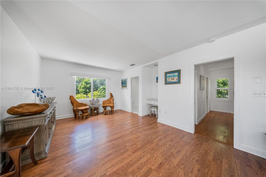 待售: $2,750,000 (3 贝兹, 3 浴室, 0 平方英尺)