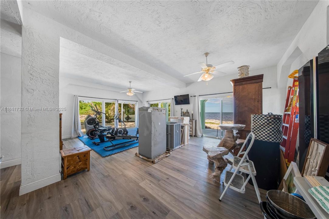 待售: $2,750,000 (3 贝兹, 3 浴室, 0 平方英尺)