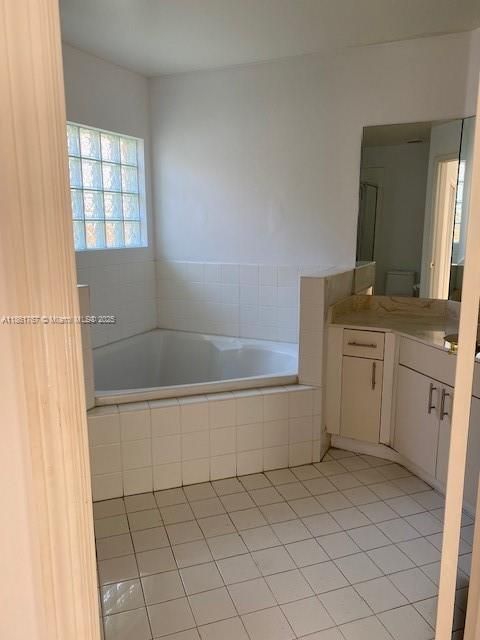 Activo con contrato: $750,000 (3 camas, 2 baños, 1503 Pies cuadrados)