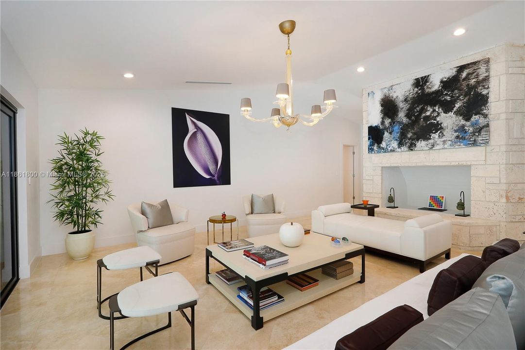 В аренду: $25,000 (5 спален, 4 ванн, 5128 Квадратных фут)