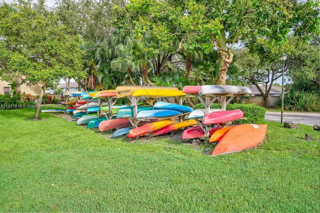 待售: $389,900 (2 贝兹, 2 浴室, 1302 平方英尺)