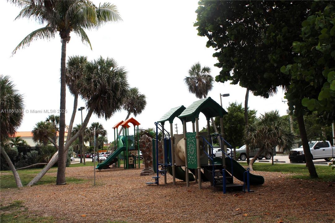 На продажу: $220,000 (1 спален, 1 ванн, 540 Квадратных фут)