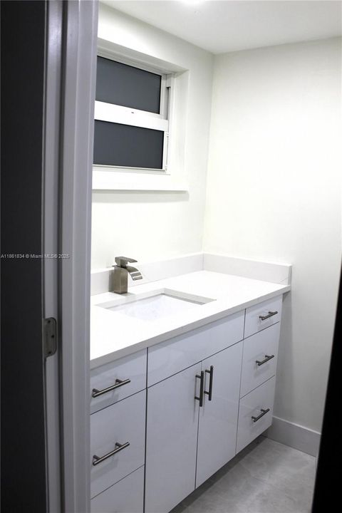 На продажу: $220,000 (1 спален, 1 ванн, 540 Квадратных фут)