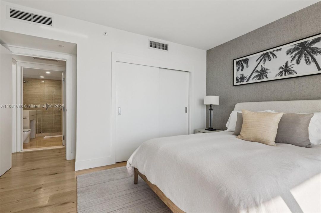 На продажу: $6,300,000 (3 спален, 3 ванн, 2092 Квадратных фут)