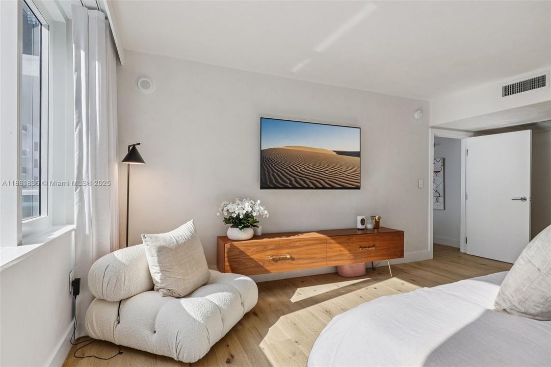 На продажу: $6,300,000 (3 спален, 3 ванн, 2092 Квадратных фут)